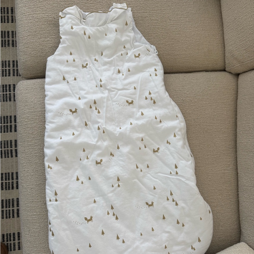 Jacadi 6-24 month sleep sack. Super cozy and warm - Picture 2 of 4